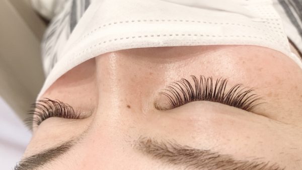 一人ひとりに寄り添うマツエク 伊丹 稲野 マツエクサロン Dot Hair